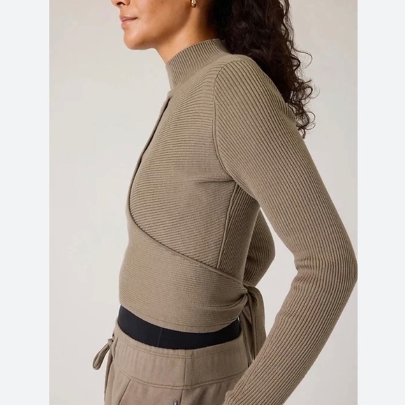 ✨NWT✨ ATHLETA x Alicia Keys 'Keys' Sweater Sz M - Picture 8 of 8